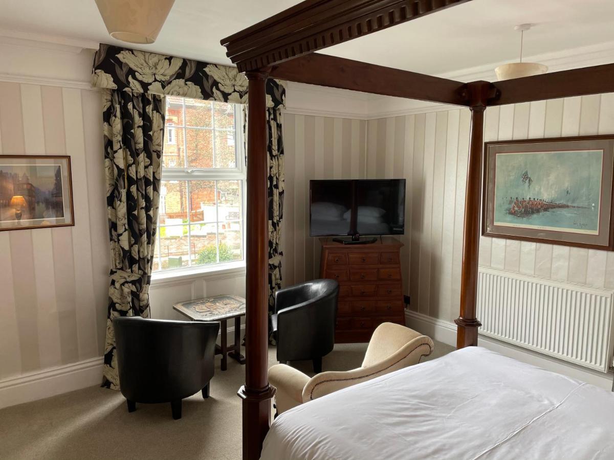 휫비 Arundel House B&B 외부 사진