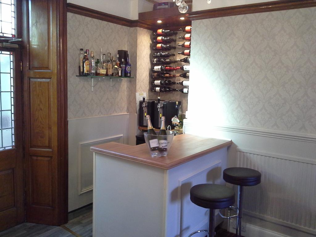 휫비 Arundel House B&B 외부 사진