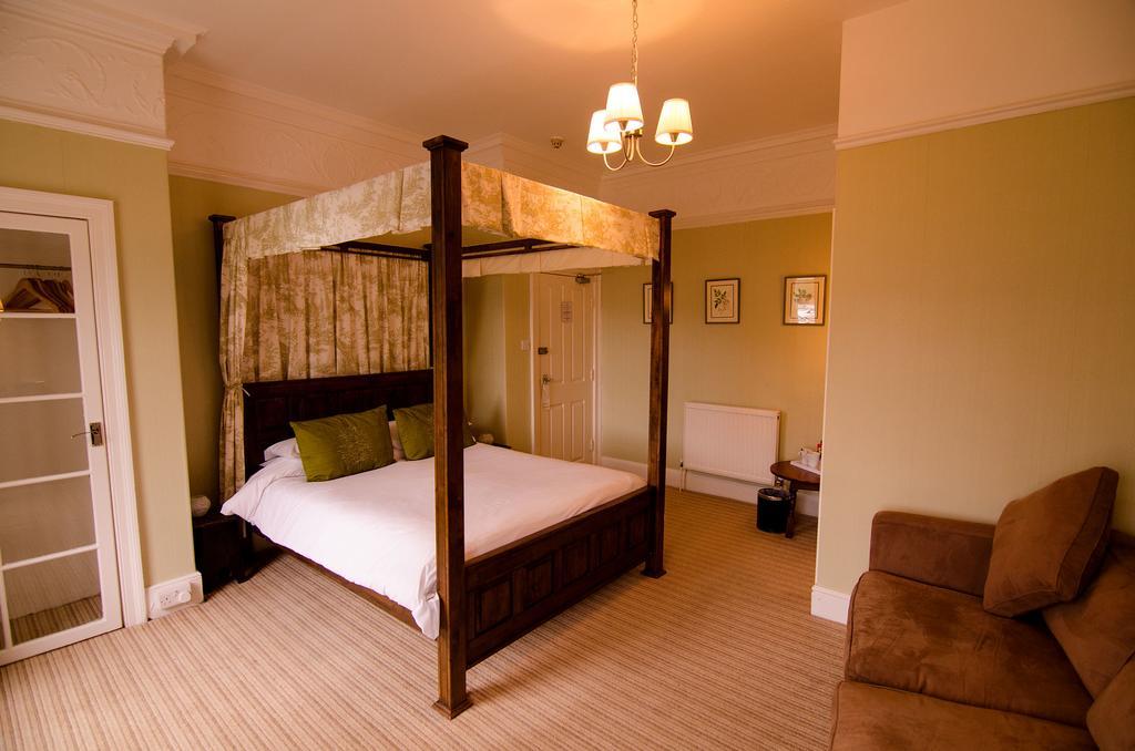 휫비 Arundel House B&B 객실 사진