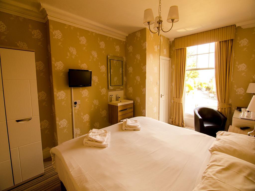 휫비 Arundel House B&B 객실 사진